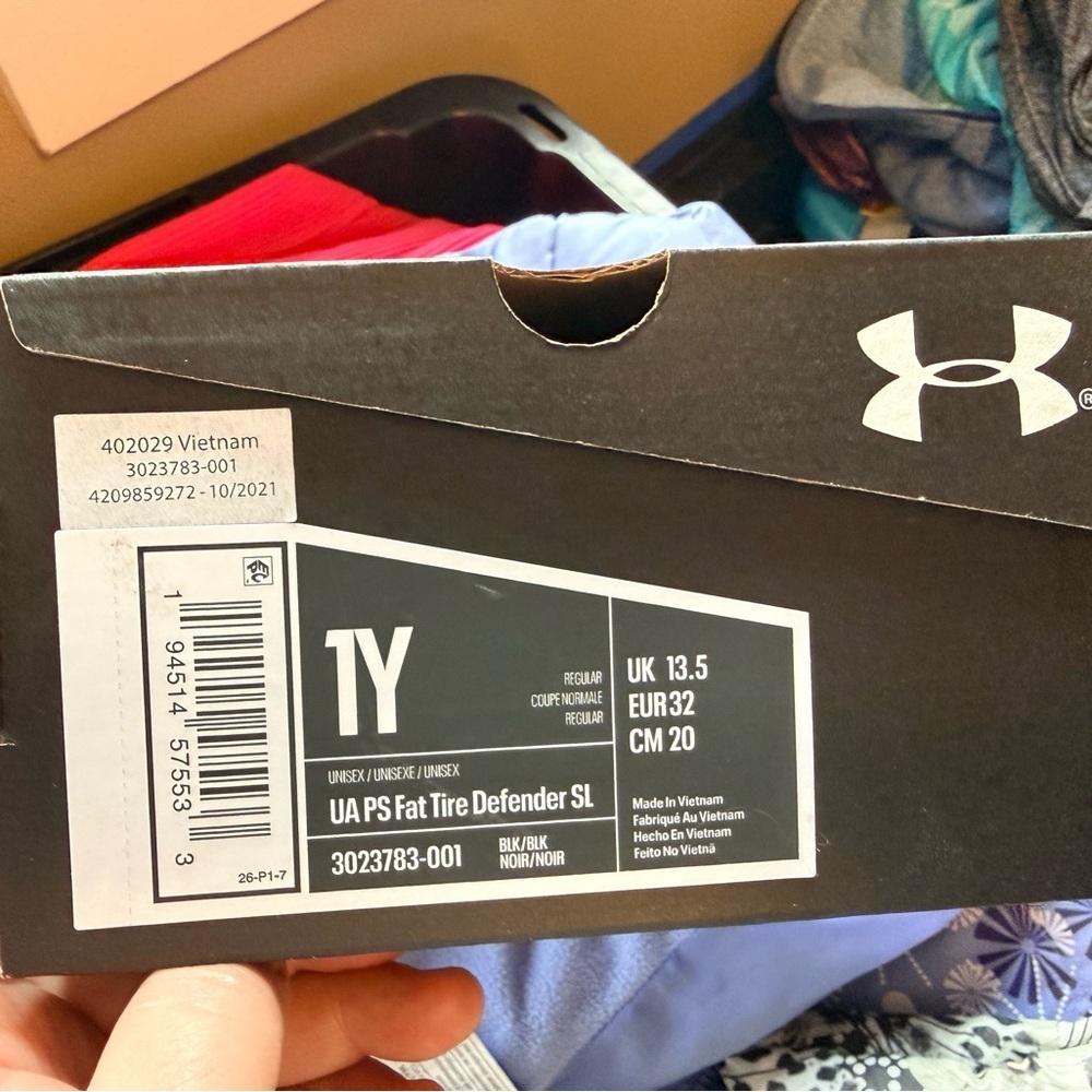 Under Armour Fat Tire Black Sandals - Picture 3 of 4